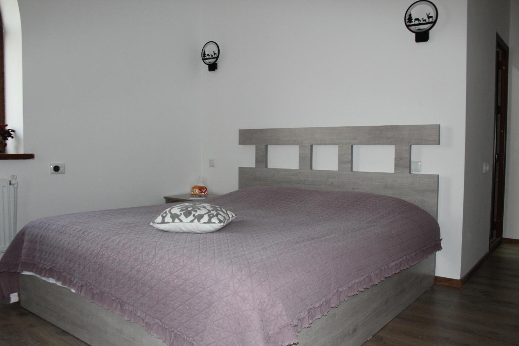 Bears And Berries Hotel Berd Екстериор снимка